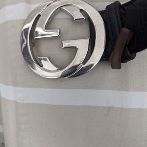 Gucci signature leather belt